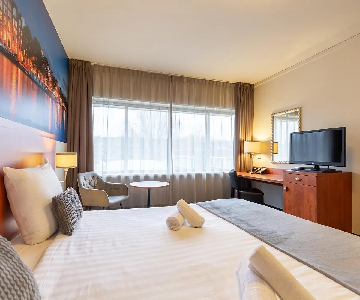 New West Inn Amsterdam Hotel